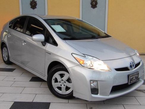 Used 2011 Toyota Prius Two image 3