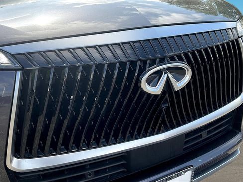 Certified 2025 INFINITI QX80 Luxe AWD/4WD image 33