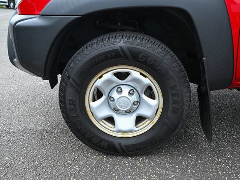 Used 2014 Toyota Tacoma 4x4 Regular Cab image 12