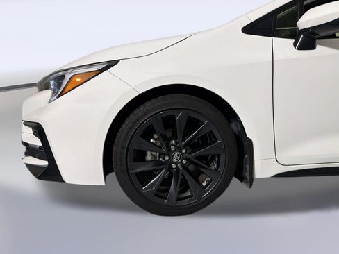 Used 2024 Toyota Corolla SE FWD image 12