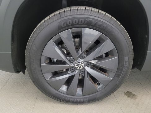 Used 2022 Volkswagen Taos S FWD image 31