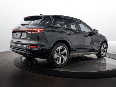 Certified 2025 Audi Q6 e-tron Premium Plus w/ Premium Plus AWD/4WD image 4