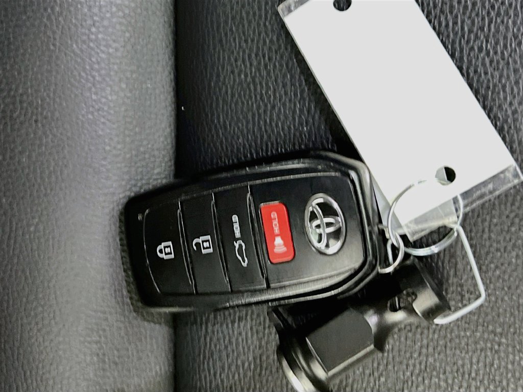 Used 2025 Toyota Camry SE FWD image 33