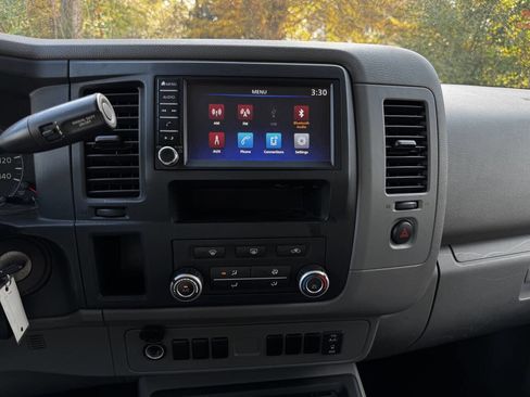 Used 2020 Nissan NV 3500 S image 11