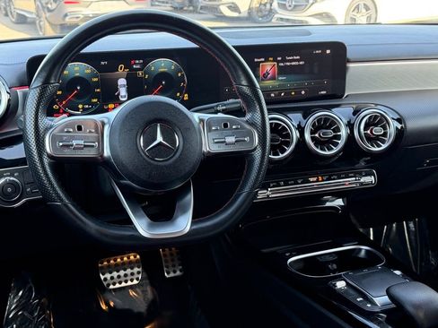 Used 2023 Mercedes-Benz CLA 250 image 28