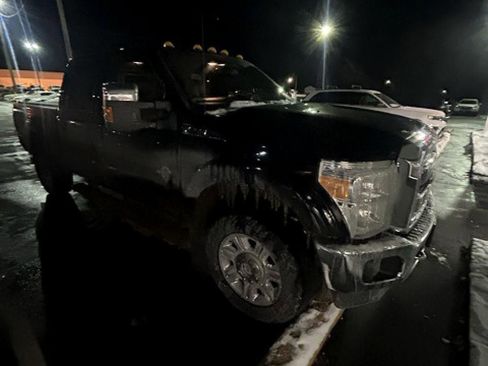 Used 2016 Ford F250 Lariat w/ Lariat Ultimate Package image 2