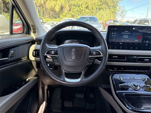 Certified 2023 Lincoln Nautilus Reserve image 15