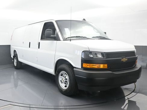 New 2025 Chevrolet Express 2500 Extended w/ Driver Convenience Package image 9