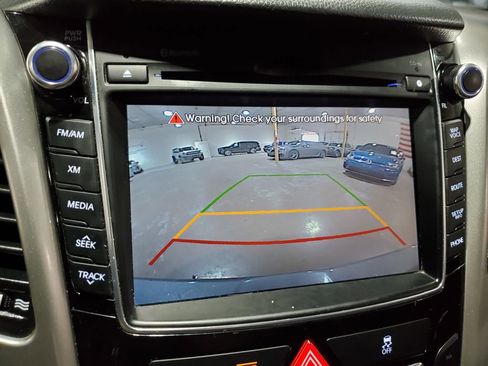 Used 2014 Hyundai Elantra GT w/ Option Group 03 image 31