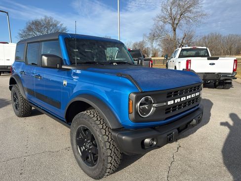 New 2025 Ford Bronco Big Bend w/ Black Diamond Package AWD/4WD image 3