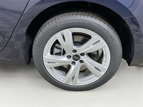 Used 2025 Audi A5 2.0T Premium Plus w/ Premium Plus image 24