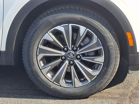 Used 2025 Buick Envision Preferred AWD/4WD image 8