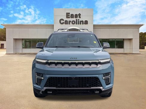 New 2026 Jeep Grand Wagoneer 4WD image 8