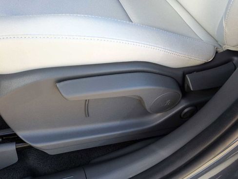 New 2026 Hyundai Santa Fe SE FWD image 18