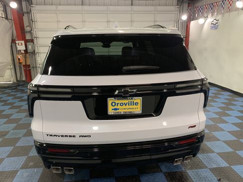 New 2026 Chevrolet Traverse RS image 4