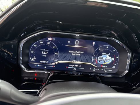 Used 2025 GMC Sierra 2500 SLT image 27