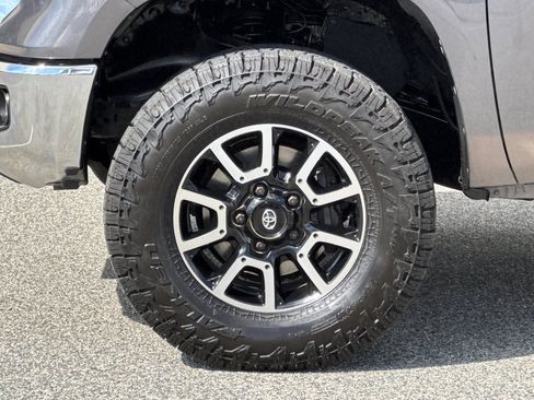 Used 2014 Toyota Tundra SR5 w/ TRD Off Road Package image 22