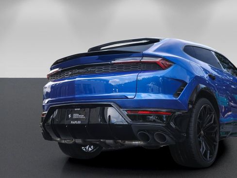 Used 2025 Lamborghini Urus SE AWD/4WD image 16