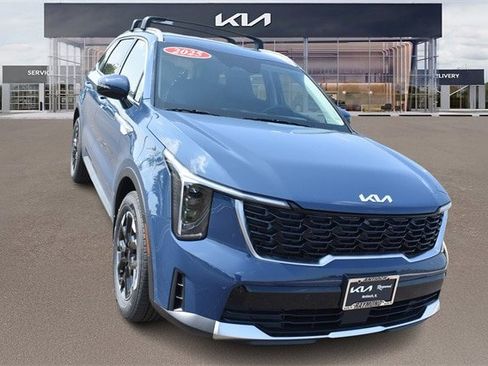 New 2025 Kia Sorento S image 9