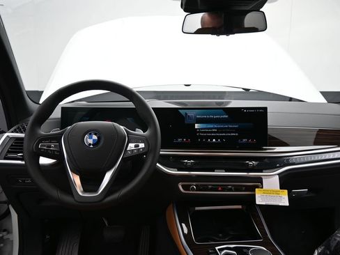 New 2026 BMW X5 xDrive50e AWD/4WD image 33