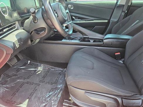 Used 2021 Hyundai Elantra SEL w/ Convenience Package FWD image 15