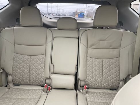 Used 2019 Nissan Murano Platinum w/ Cargo Package image 27