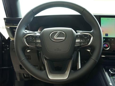 Used 2026 Lexus GX 550 w/ Accessory Package (32) image 6