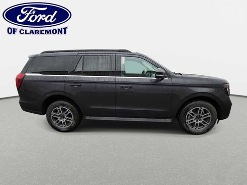 New 2026 Ford Expedition Active AWD/4WD image 4