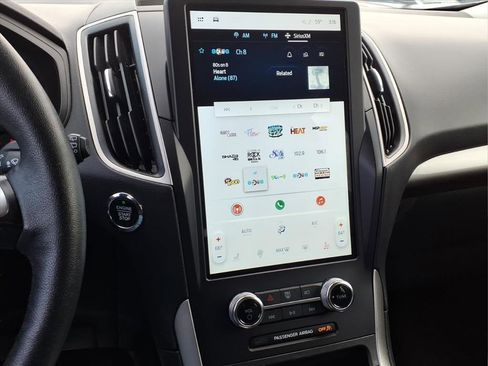 Used 2024 Ford Edge SEL image 22