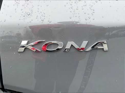 Used 2023 Hyundai Kona SEL image 28