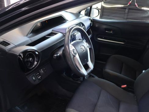 Used 2017 Toyota Prius C Two image 16
