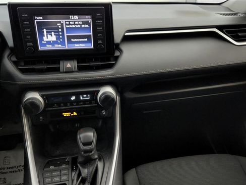 Certified 2019 Toyota RAV4 LE image 29