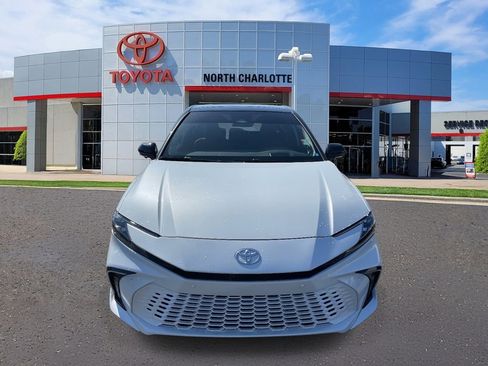 Used 2025 Toyota Camry XSE w/ Premium Plus Package image 5