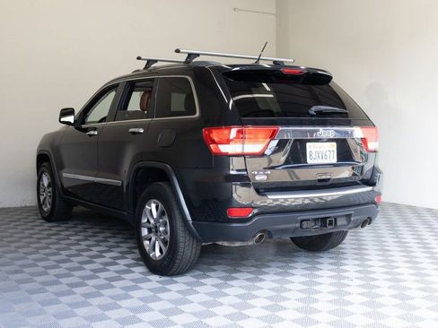Used 2012 Jeep Grand Cherokee Overland AWD/4WD image 13