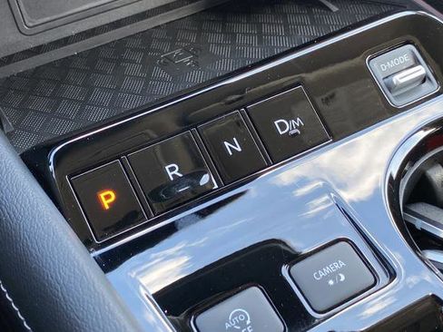 Used 2025 Nissan Murano SL AWD/4WD image 19