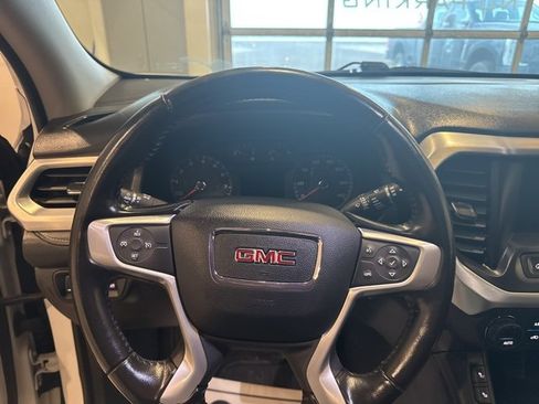 Used 2019 GMC Acadia SLE image 7