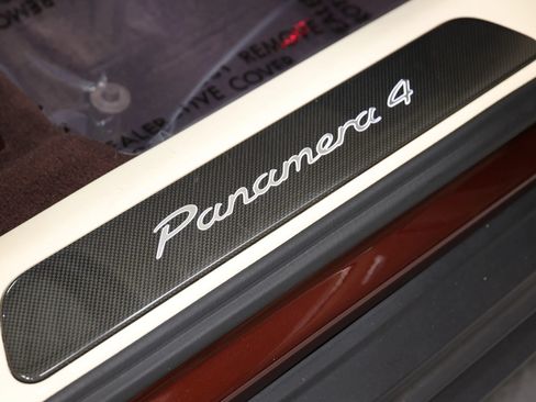 Used 2022 Porsche Panamera image 91