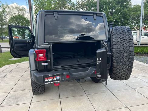 Used 2021 Jeep Wrangler Unlimited Rubicon w/ Steel Bumper Group AWD/4WD image 21