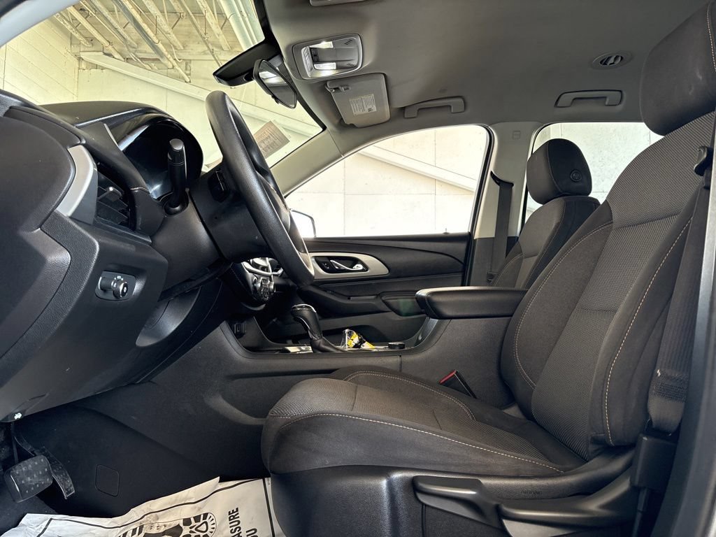 Used 2019 Chevrolet Traverse LS w/ LPO, Floor Liner Package FWD image 10
