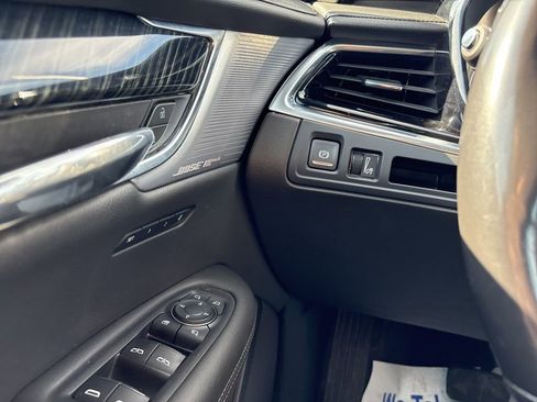 Certified 2023 Cadillac XT6 Premium Luxury AWD/4WD image 38