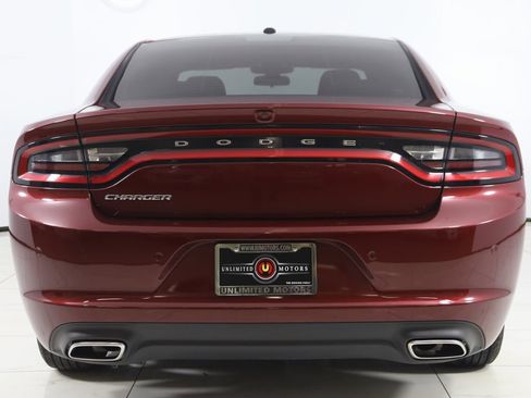 Used 2019 Dodge Charger SXT image 41