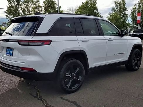 New 2026 Jeep Grand Cherokee Limited AWD/4WD image 8