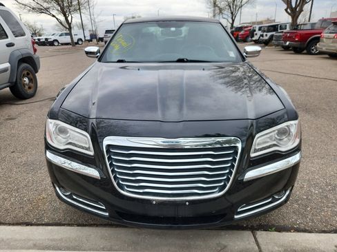 Used 2013 Chrysler 300 C image 2
