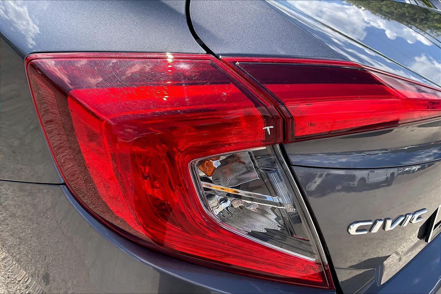 Used 2020 Honda Civic Sport image 27