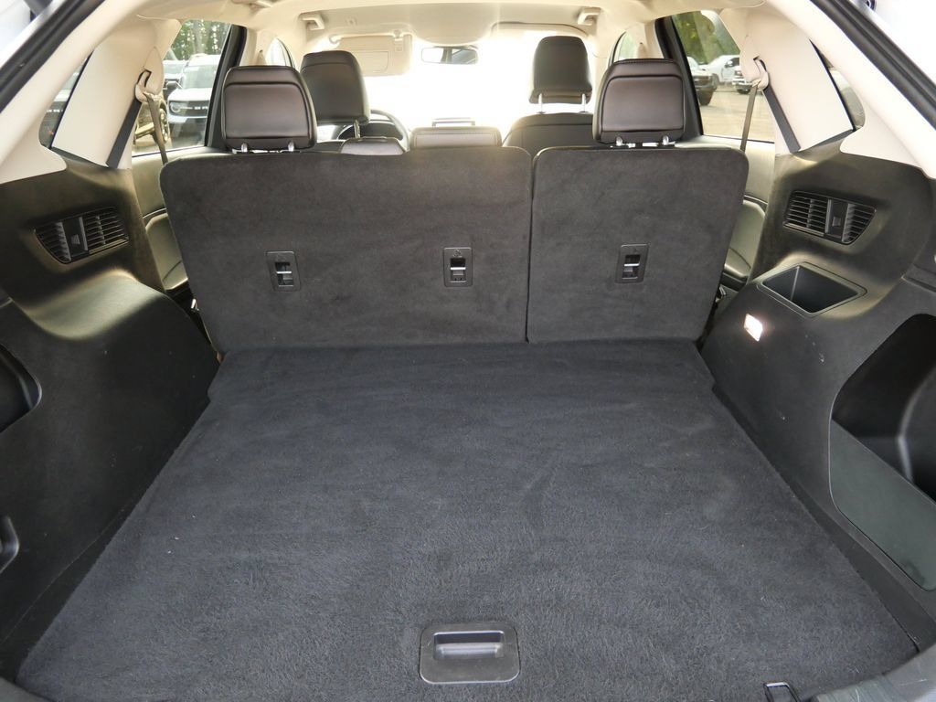 Used 2024 Ford Edge SEL w/ Convenience Package AWD/4WD image 9