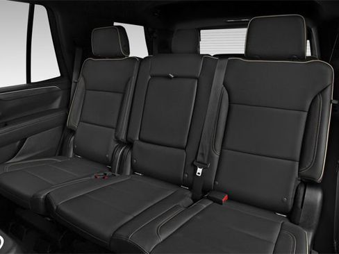Used 2026 GMC Yukon XL AT4 w/ AT4 Premium Plus Package AWD/4WD image 11