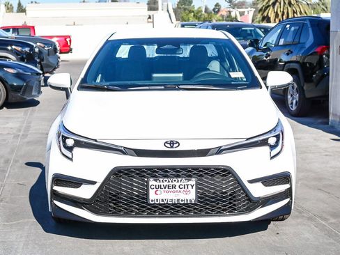 New 2026 Toyota Corolla SE image 2