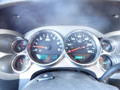 Used 2013 GMC Sierra 2500 SLE w/ Snow Plow Prep Package image 14