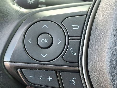 Used 2022 Toyota Camry SE image 21