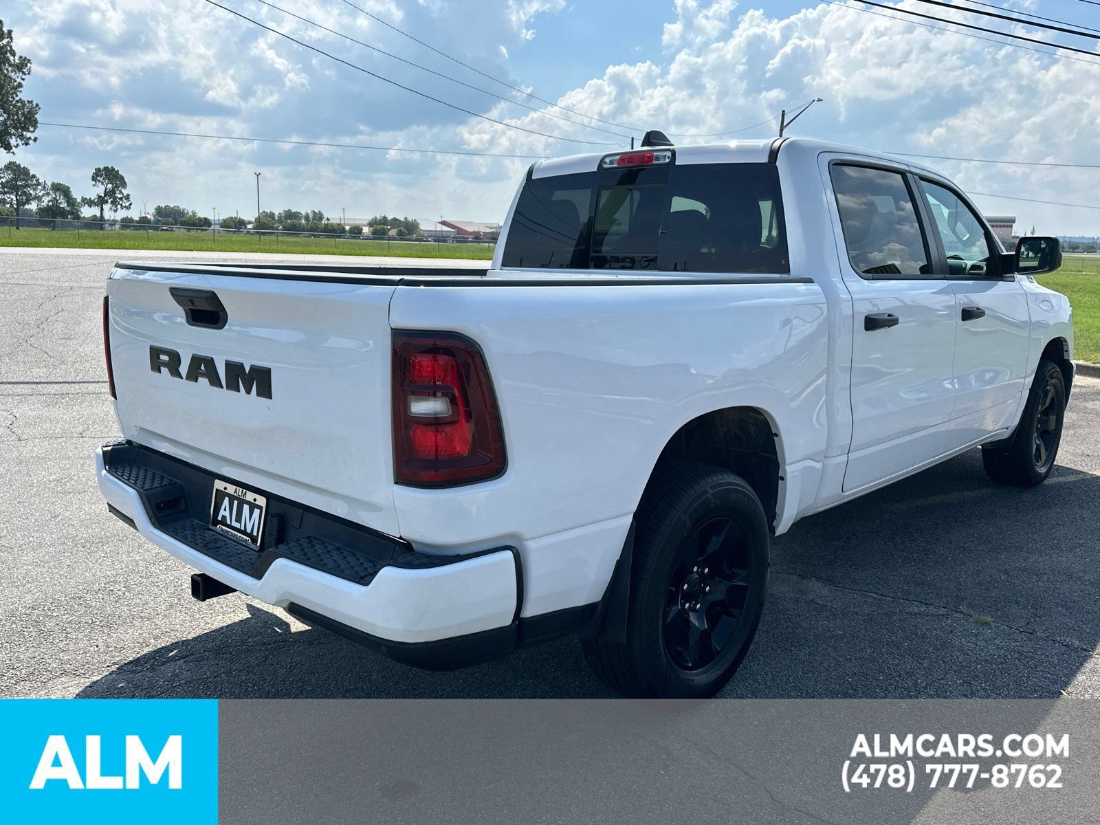 Used 2025 RAM 1500 Tradesman w/ Night Edition AWD/4WD image 5